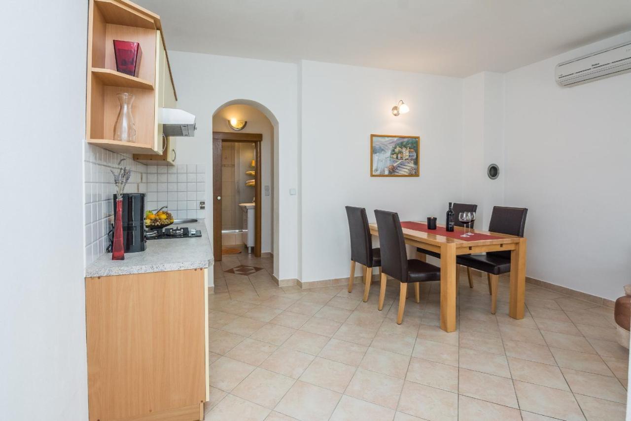 Apartments Sarlija Vir Luaran gambar