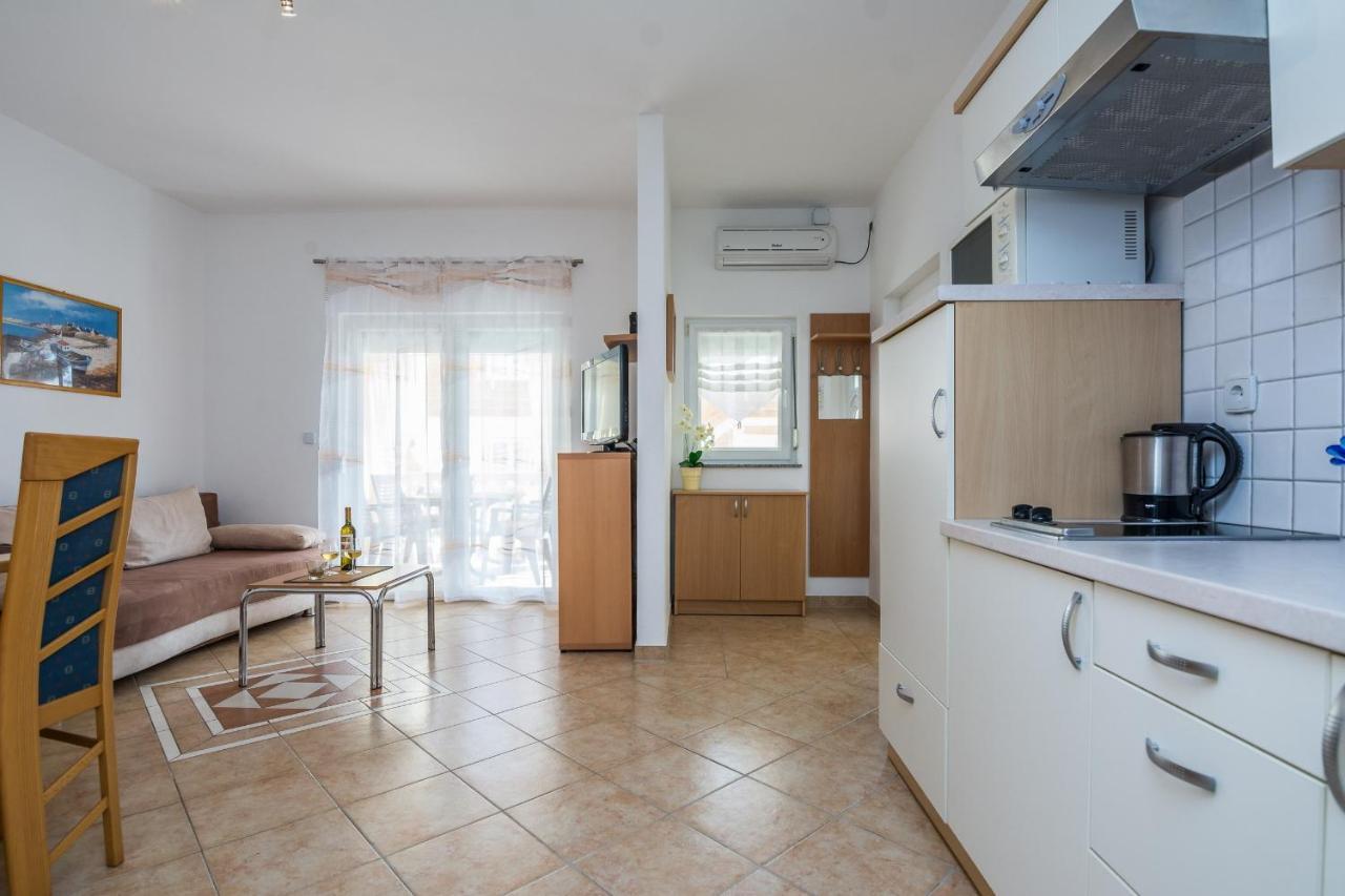 Apartments Sarlija Vir Luaran gambar