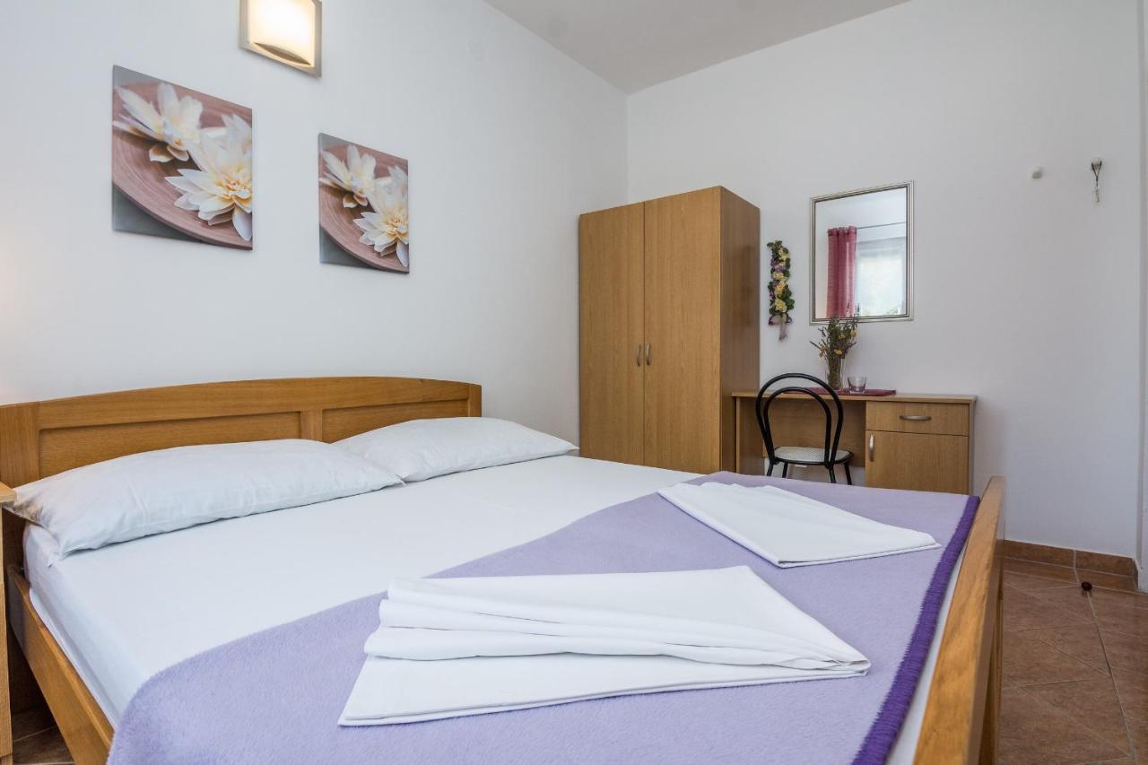 Apartments Sarlija Vir Luaran gambar